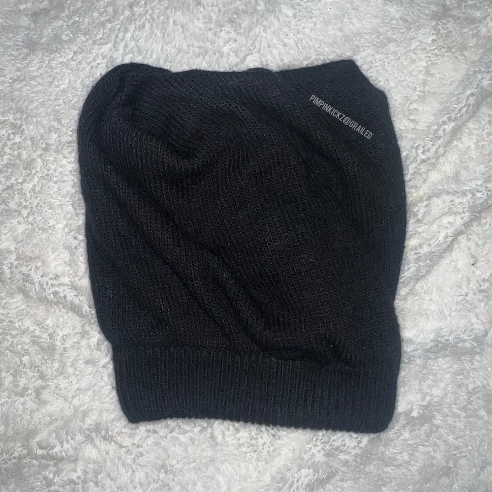Black unisex pullover scarf | H&M